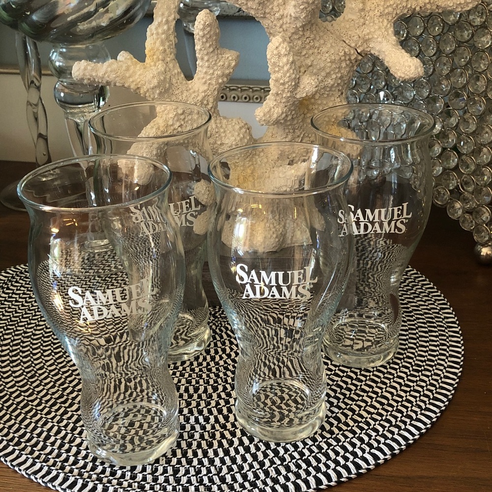 NWOT Set of 4 Samuel Adams Pint Glasses
